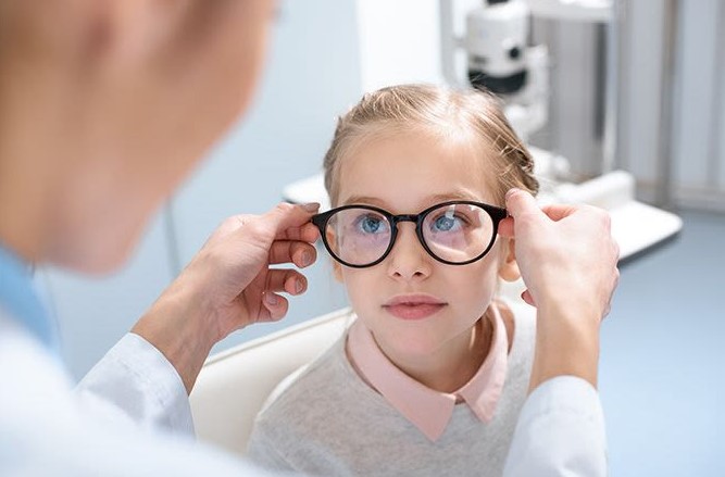 does medicare cover prescription glasses